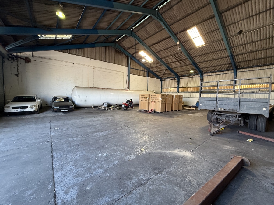 To Let commercial Property for Rent in Triangle Farm Western Cape